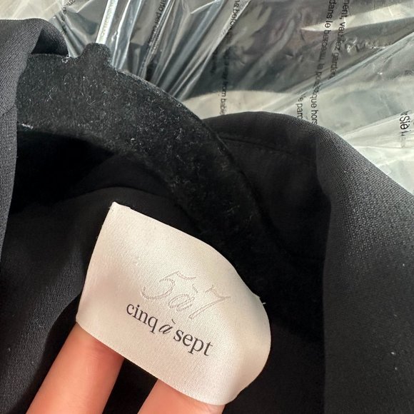 Cinq à Sept Sequins Blazer Jacket Complementary Satin Lapel Collar Black - Picture 2 of 8